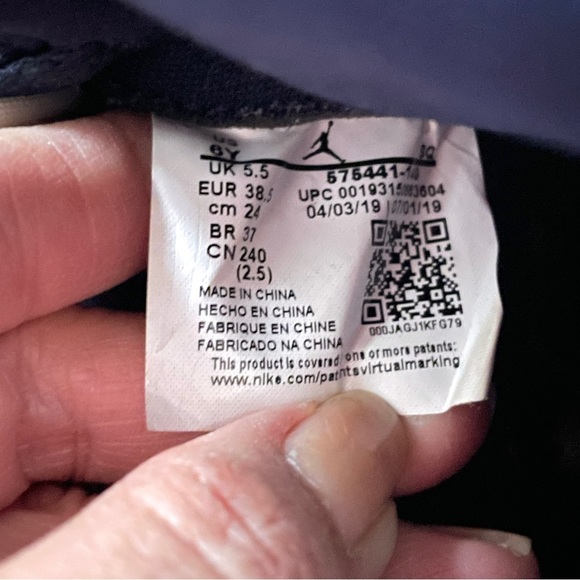 Jordan 1 Retro High Sail/Obsidian/University Blue - 6Y/7.5US - Picture 8 of 12